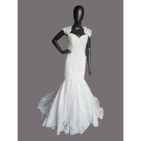 Mori Lee Dresses & Skirts - NWOT Ivory Full Lace Fit/Flare Wedding Gown - Mori Lee